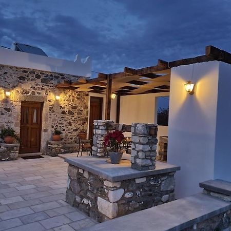 Paradisi Stone House コス・タウン エクステリア 写真