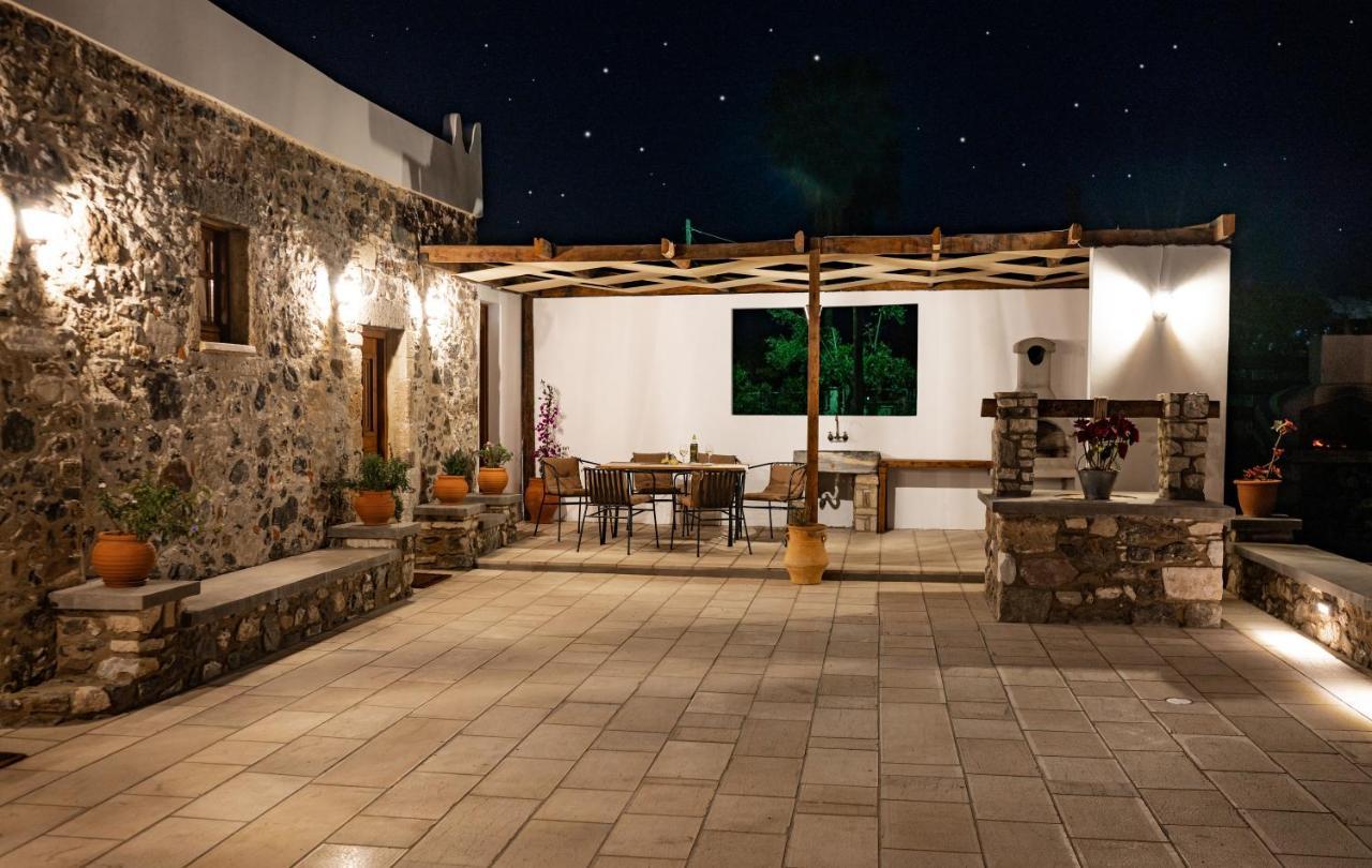 Paradisi Stone House コス・タウン エクステリア 写真